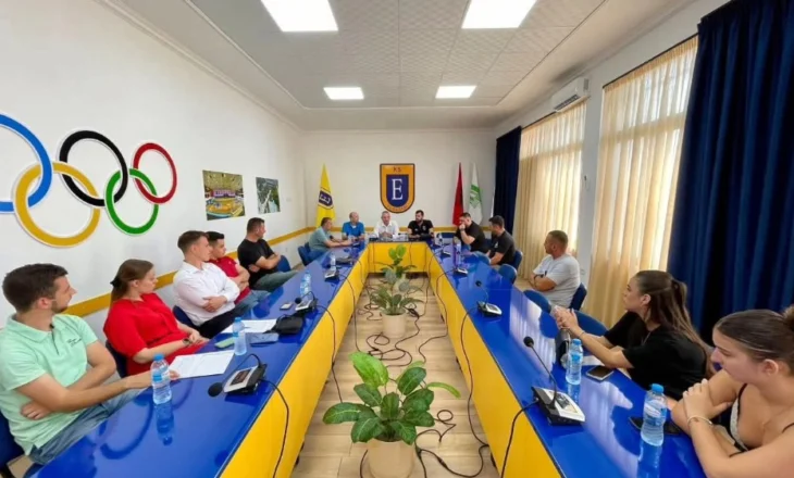 Elbasani në qendër të një projekti pilot për zhvillimin e hendbollit te të rinjtë