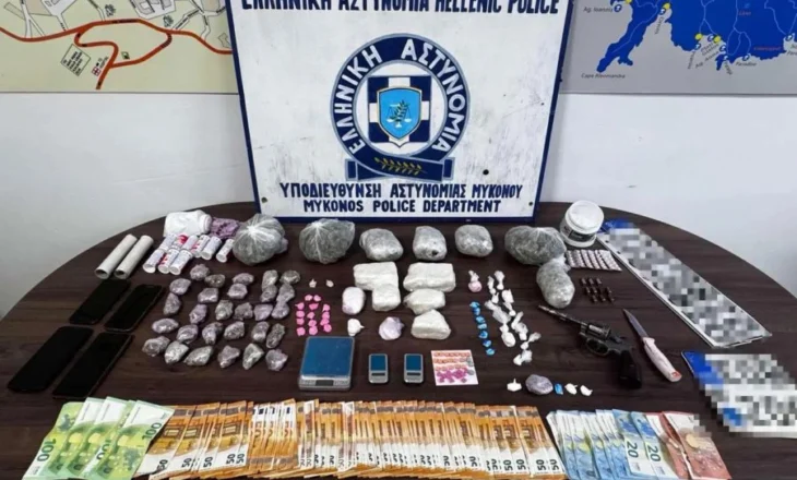 EMRAT/ Shpërndanin kokainë në Mykonos, në pranga 3 shqiptarë. Njëri i kërkuar nga SPAK