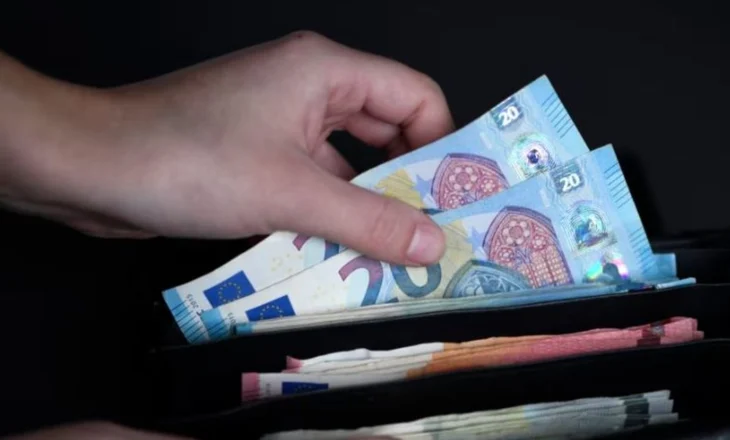Energjia në treg të lirë: Ndikimi në çmimet e shërbimeve publike
