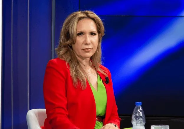 Evi Kokalari: Elon Musk nuk mundi ta blejë Trumpin me 290 milionë USD, thua ta blejë Sali Berisha me 6 milionë?