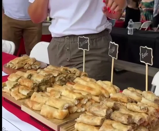 “Festa e byrekut”, një traditë e bukur e Komunitetit Shqiptar në Illinois, Chicago SHBA (VIDEO)