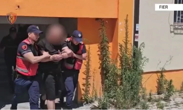 Fier – Arrestohet 53-vjeçari që shiste doza heroine, sekuestrohen drogë, armë dhe para