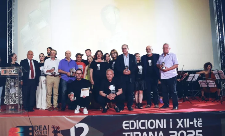 Filmi DEA OPEN AIR/Ndarja e çmimeve të Edicionit të 12 të Festivalit Ndërkombëtar