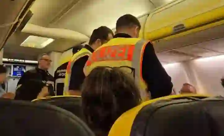 Fluturimi i avionit nga Berlini në Milano, plagosen disa pasagjerë