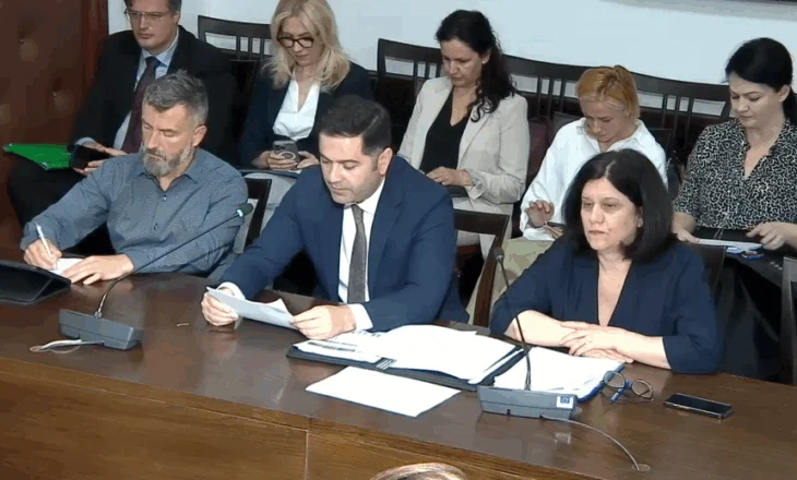 Gati ndryshimi i buxhetit të 2025-ës, ministri Malaj prezanton në Komisionin e Ekonomisë aktin normativ