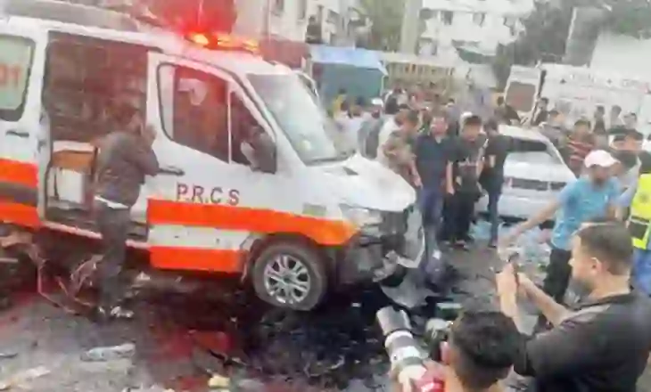 Gaza, i mbijetuari i masakrës së ambulancës flet për herë të parë: Pas sulmit, IDF qëlloi të plagosurit