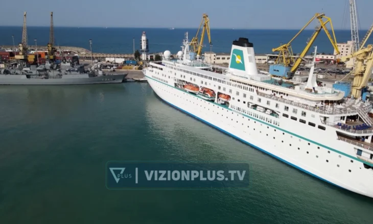 Gjermanët “pushtojnë” Durrësin, krocera me 463 turistë ankorohet në port
