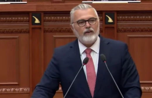 Gogu:Zoti ta ruajë Shqipërinë nga ata që janë gati ta djegin, se nuk e qeverisin dot