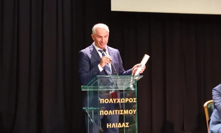 Greqi/ Kristo Hasa nderohet me titullin “Qytetar Nderi” nga bashkia e Amaliadës