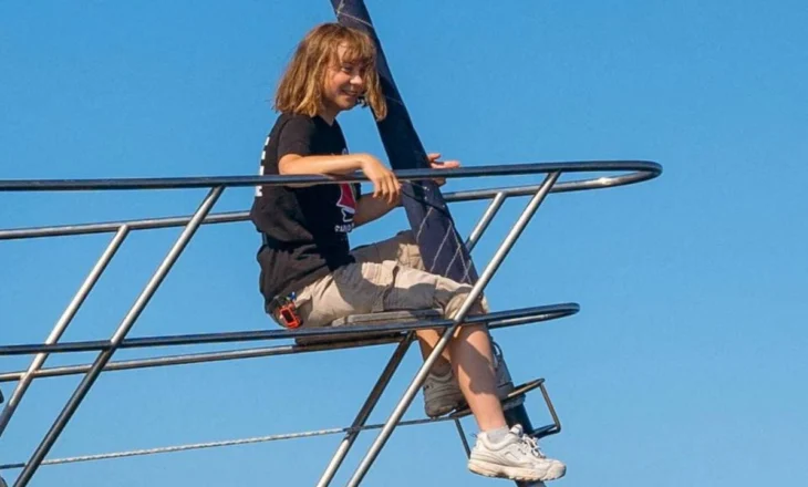 Greta Thunberg dhe aktivistët e tjerë drejt Rripit të Gazës, Izraeli urdhëron pengimin e ankorimit të anijes: Kthehuni pas, askush nuk mund të thyejë bllokadën detare