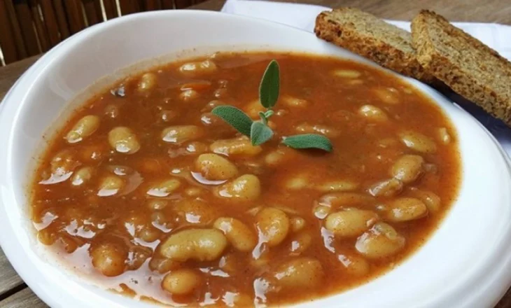 Hani fasule, iu bëni mirë zorrëve