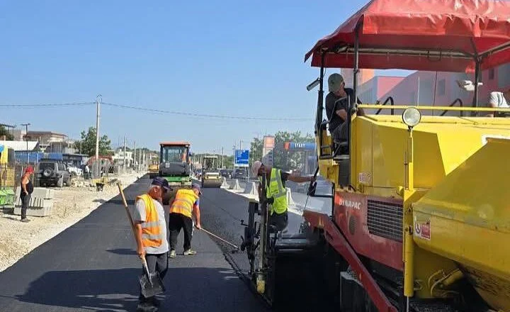 Hyrja e re e Shkodrës, Rama poston fotot: Nis hedhja e shtresave asfaltike