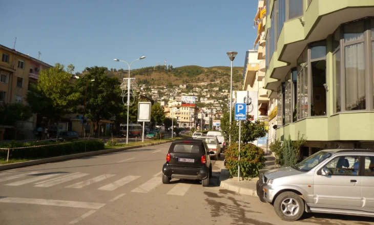 I jepte motorit pa patentë, ndalohet 18-vjeçari në Gjirokastër