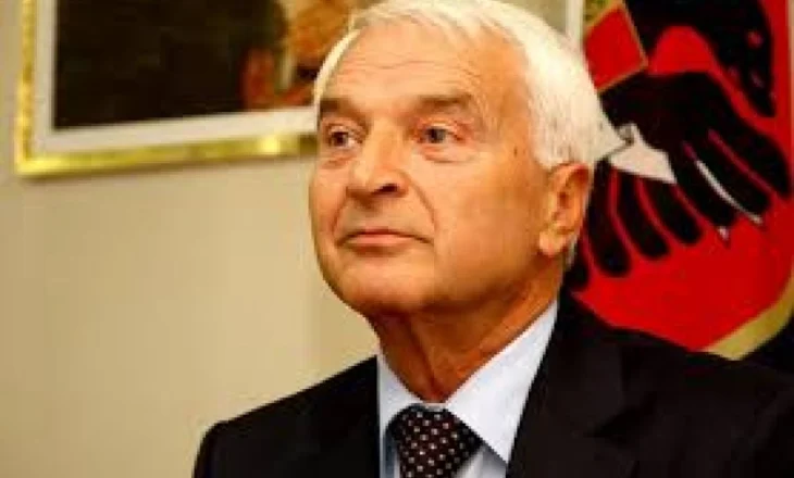 ‘I lehtë qoftë për ty, o mik i paharruar, dheu i tokës së lirë të Kosovës!’/ Berisha mesazh lamtumire për kryeministrin e parë në ekzil, Bujar Bukoshin
