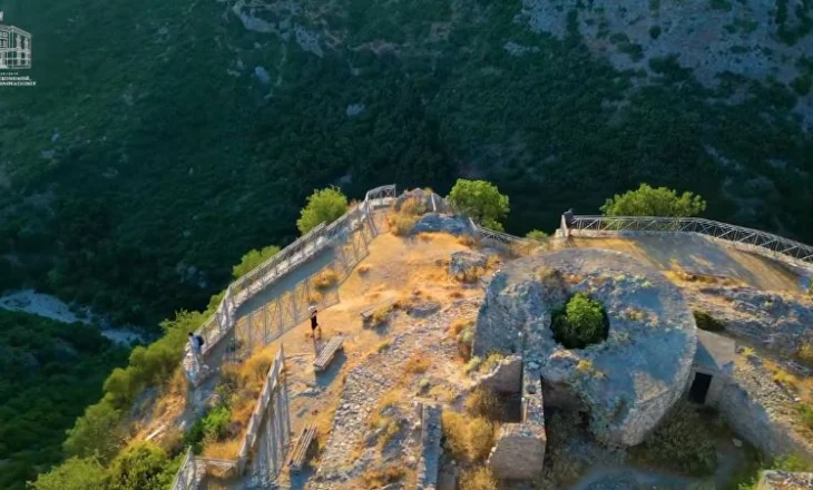 I mbijetoi pushtimeve, Rama ndan videon nga Himara: Vizitoni xhevahirin e rivierës