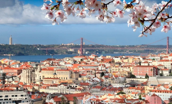 I nxehtë përvëlues në Europë! Termometri në Greqi, Turqi dhe Portugali shënon mbi 40 gradë Celsius