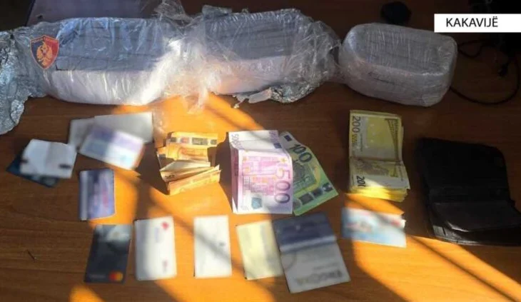 I shpallur në kërkim, 41-vjeçari arrestohet në Kakavijë me 160 mijë euro të padeklaruara
