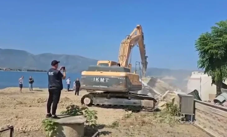 IKMT vijon aksionet në Vlorë, shembje objektesh në Rradhimë dhe Orikum ‘për t’i hapur rrugë’ Lungomares
