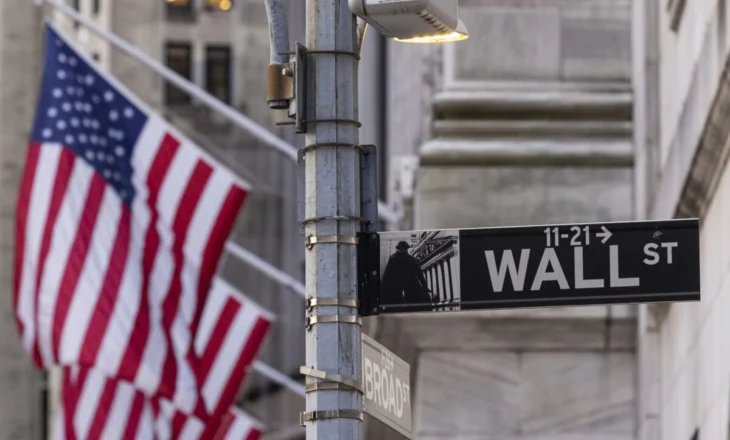 Investitorët e mëdhenj largohen nga tregjet amerikane