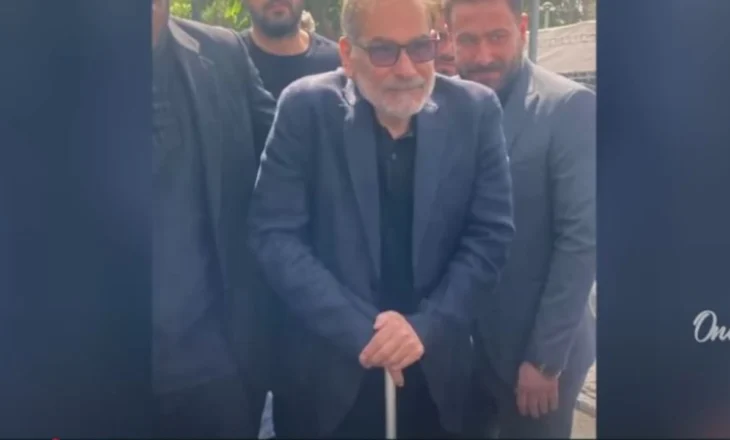 Irani dhe Izraeli raportuan vdekjen e tij, zyrtari i lartë iranian shfaqet me bastun: U luta ndërsa isha në rrënoja