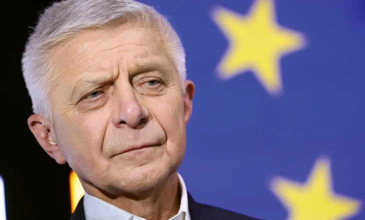 Ish-kryeministri polak: Përfitimet dhe kosto nga integrimi