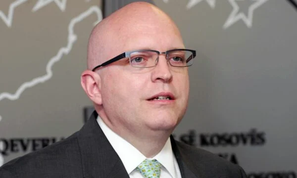 Ish-zyrtari i lartë amerikan për ngërçin politik: Kosova meriton më shumë
