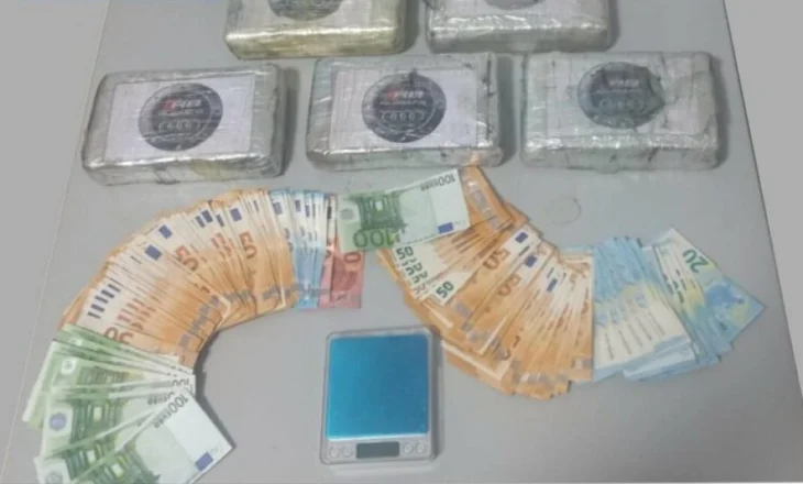 Itali/ I kapen gjashtë kg kokainë të fshehur në makinë, 31-vjeçarit shqiptar