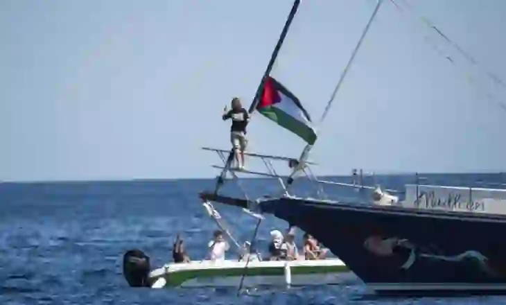 Izraeli zotohet të ndalojë Greta Thunberg të arrijë në Gaza me ndihma humanitare
