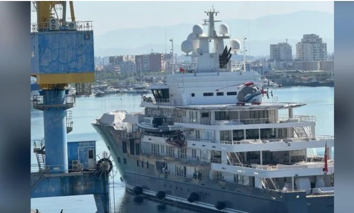 Jahti gjigant i miliarderit izraelit ankorohet në Portin e Durrësit