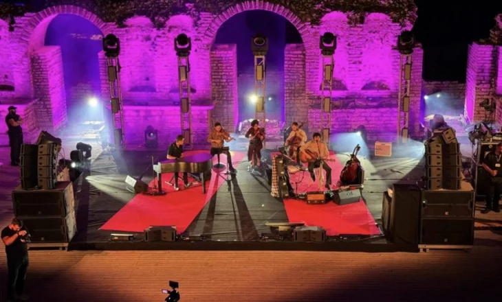 Java Kulturore italiane, Ermal Meta koncert në skenën e Teatrit të Butrintit