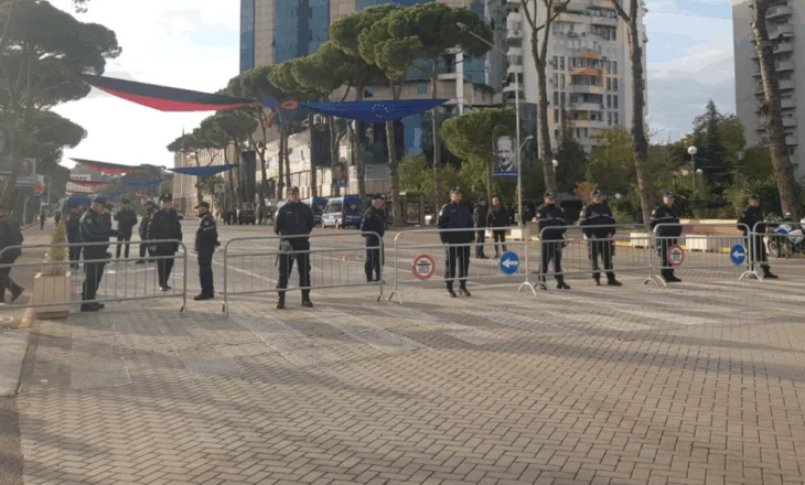 Jo vetëm të Shtunën, rrugët në Tiranë do të bllokohen edhe sot e nesër – Detajet