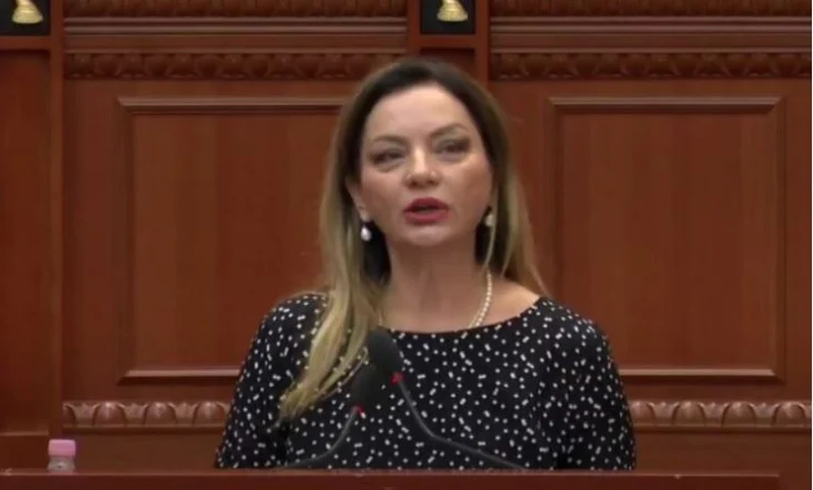 “Ju urdhërojnë bandat”/ Vokshi denoncon në Kuvend: Shqipëria përmendet në çdo raport ndërkombëtar për lidhje me krimin