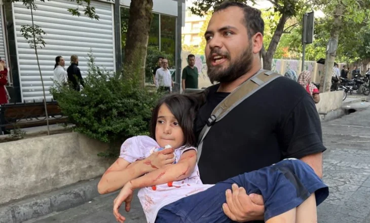 ‘Ka një erë vdekjeje në ajër’/ Kaos në Teheran, civilët përpiqen të ikin ose të gjejnë strehim