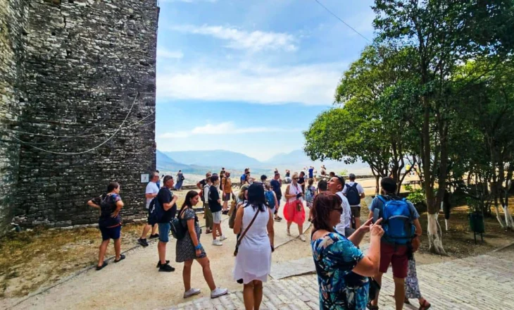 Kalaja e Gjirokastrës e preferuar nga turistët, mbi 70 mijë vizitorë nga janari deri më sot