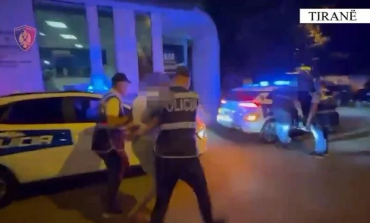 Kanosën me armë një 30-vjeçar pas konfliktit në rrugë, arrestohen dy vëllezër, një tjetër në kërkim
