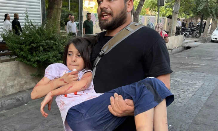 “Kasaphanë në spitalet iraniane”, mjekët tregojnë jashtë kamerave tmerrin e vërtetë: Fëmijë të gjymtuar, nuk përballohet dot më!