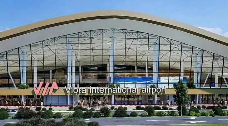 Kathimerini: Aeroporti i Vlorës gati për hapje, hotel luksoz nga dhëndri i Trump