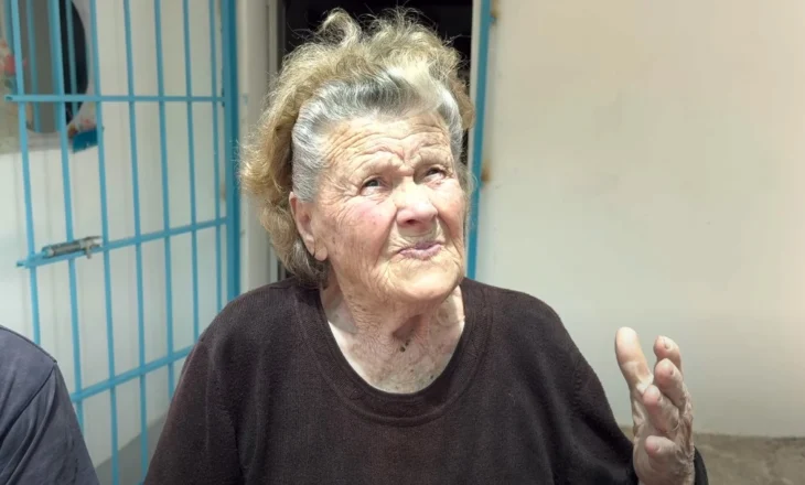 Kleo Dhroso – 90 vjeçarja nga Dhrovjani që ende e thërrasin Mësuese – VIDEO