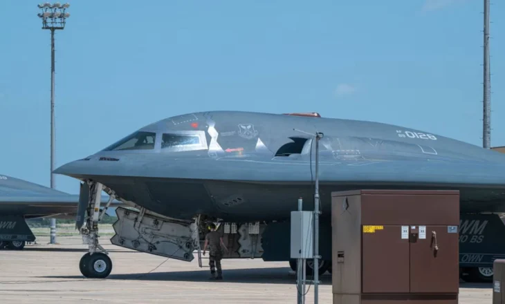 Kohë rekord në ajër, sfidat e pilotëve të bombarduesve B-2! Nga konsumimi i amfetaminës, hidratimi i madh deri te tualeti në ‘qese macesh’
