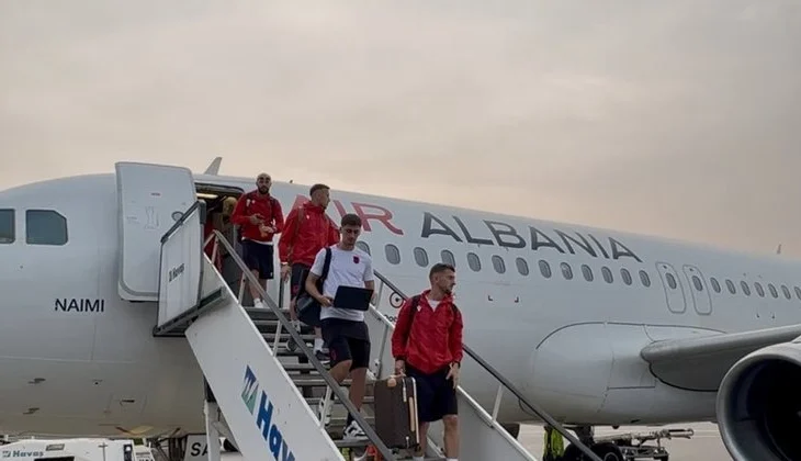 Kombëtarja mbërrin në Riga për ndeshjen ndaj Letonisë