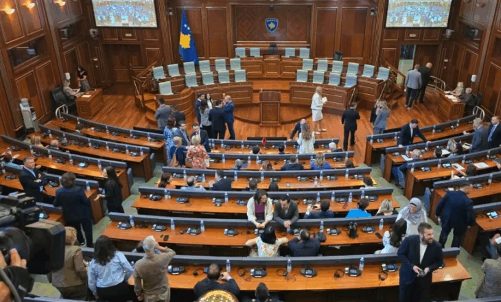 Kosova rrezikon të përfshihet nga një paralizë e plotë institucionale