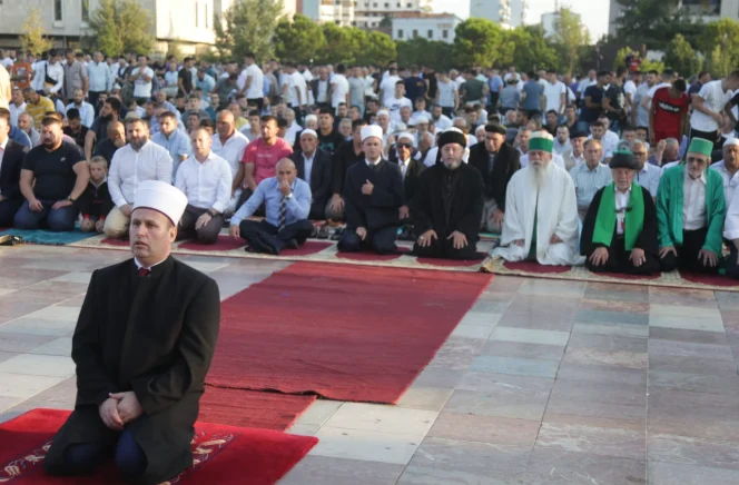 Kreu i KMSH Bujar Spahiu: Kurban Bajrami na rikujton sakrificën sublime të Profetit Ibrahim