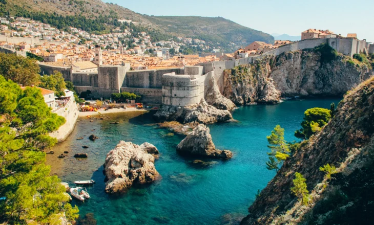 Kroacia, destinacioni i preferuar i verës 2025