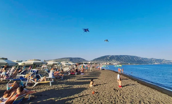 Kryeministri Rama ka sjellë atmosferën e relaksuese, sot në plazhin e mahnitshëm të Velipojës