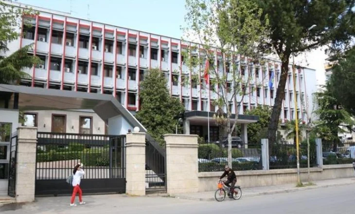 Kthehen në atdhe 3 nga shqiptarët që mbetën në Izrael kur nisën sulmet, 2 ndodhen në Greqi