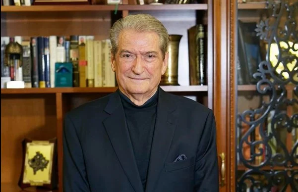 Kurban Bajrami, Berisha: I madhi Zot të kthejë sakrificat tuaja në shëndet e mbarësi