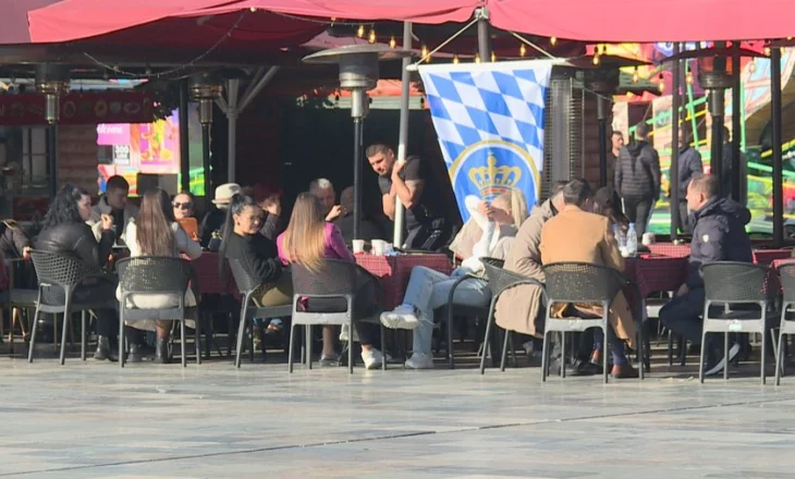 Kush janë dy profesionet që po sfidojnë bizneset? Shqiptarët lënë më shumë bakshish se të huajt