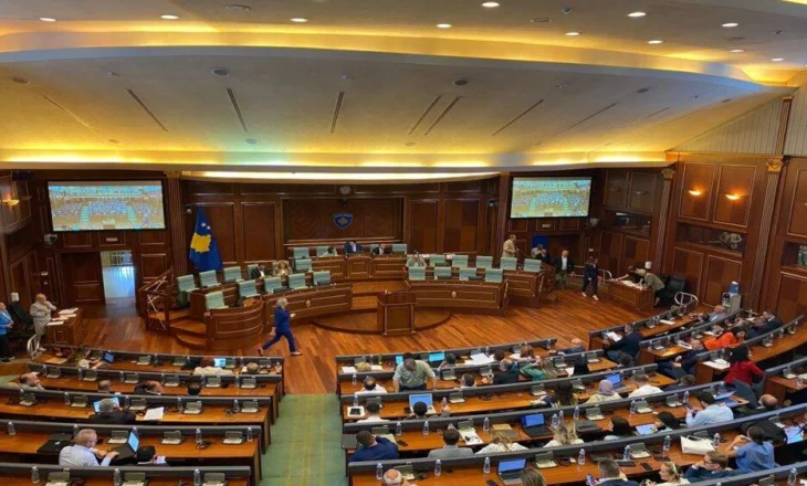 Kushtetuesja: Kuvendi të konstituohet brenda 30 ditësh