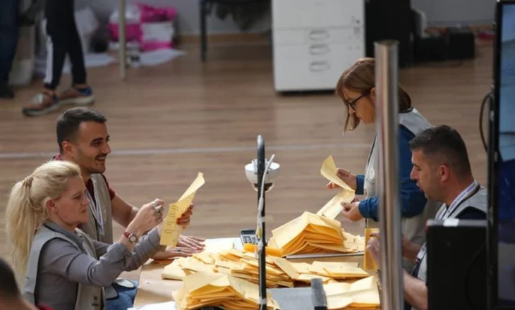 Kutitë e Tiranës do të hapen! Dy anëtarët e PD në KAS vendosin për rinumërim të votave