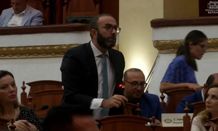 Kuvendi nis me debate, Bardhi-Spiropalit: Bllokuat punimet për të ngrënë drekë në Greqi